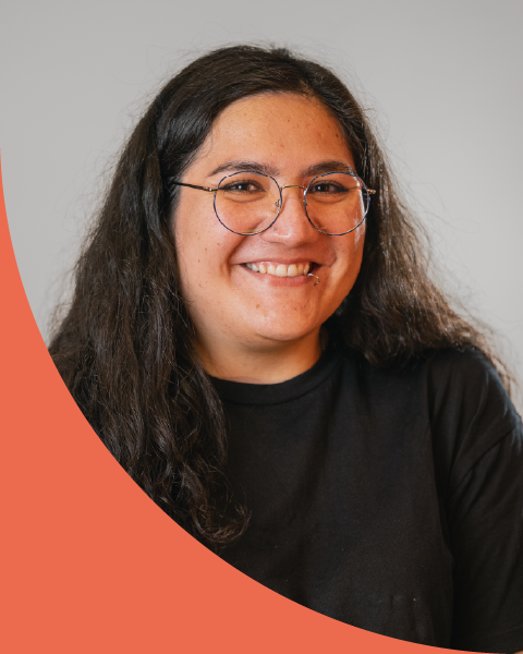 Retrato de Javiera Aguirre, Diseñadora Gráfica en DualMedia